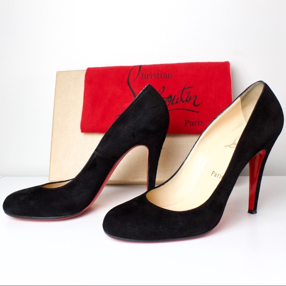 Louboutin Black Suede Round Toe Pump